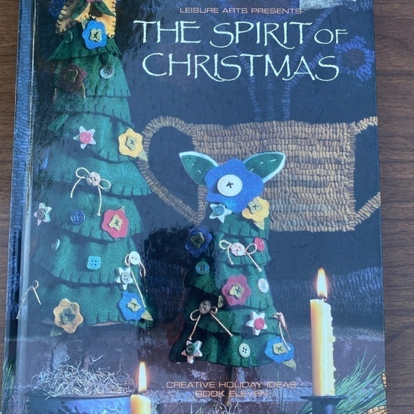 The Spirit Of Christmas Creative Holiday Ideas Book 11 1997 Leisure Arts Crafts - Picture 2 of 3